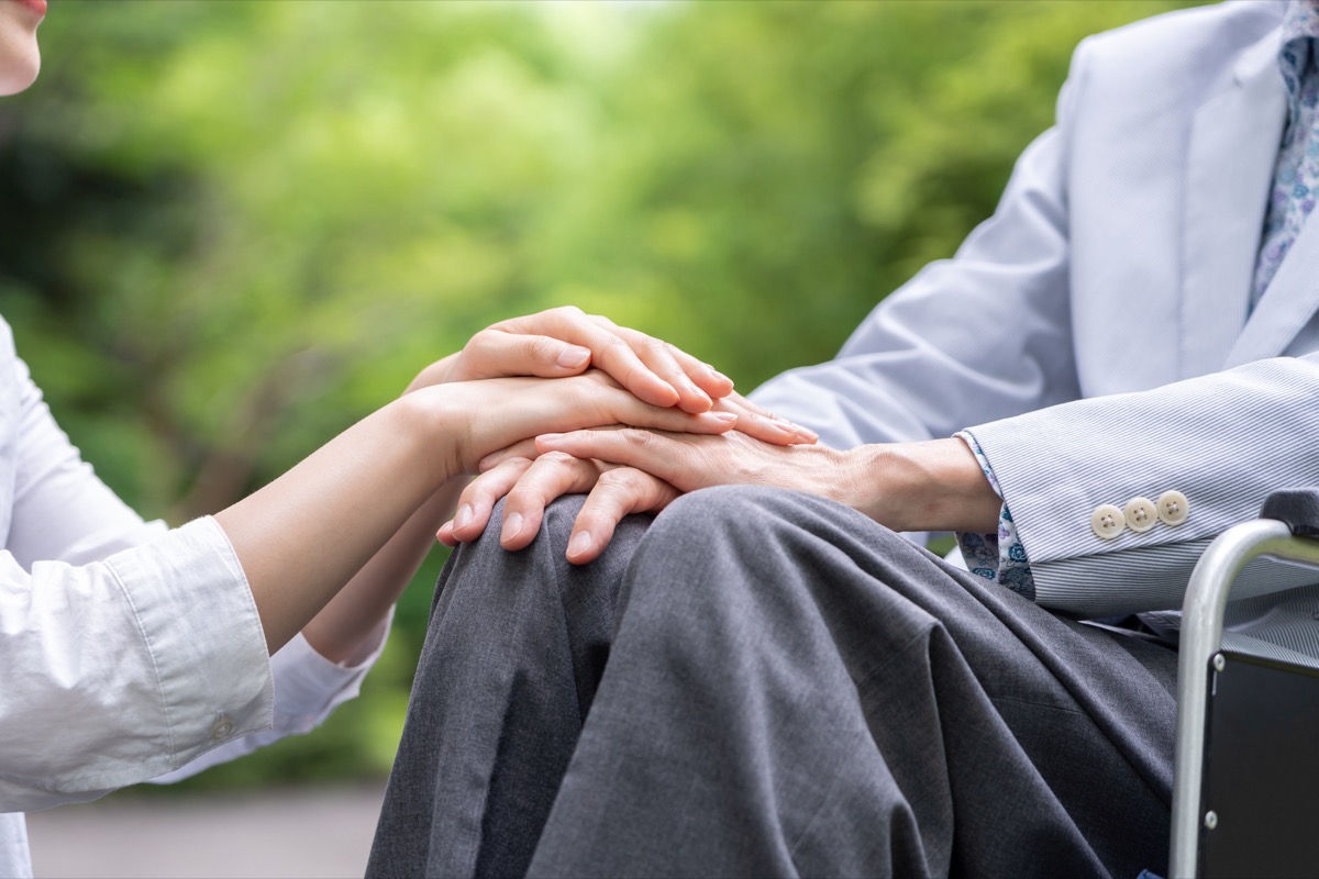 後見人は医療行為に同意できる？本人死亡後はどうなる？